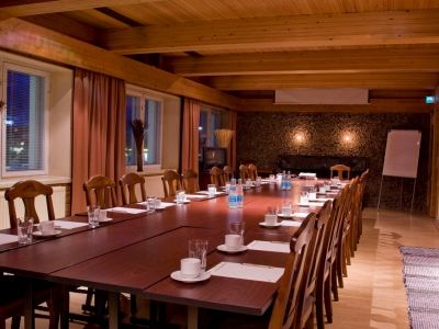 Hotelli Merihovi 4*